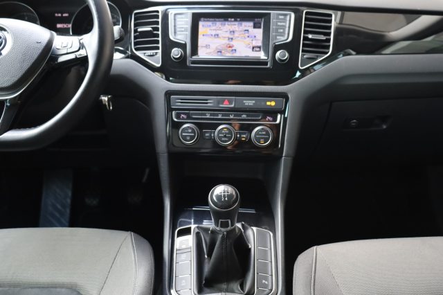 VOLKSWAGEN Golf Sportsvan usata, con Fari LED