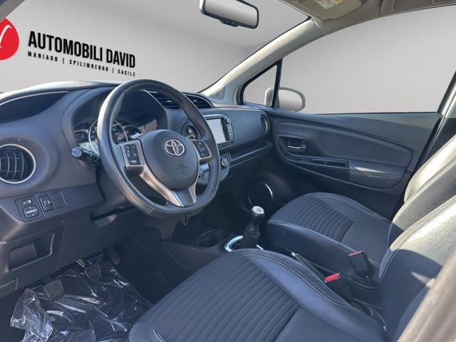 TOYOTA Yaris usata, con Autoradio