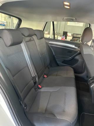 VOLKSWAGEN Golf usata, con Autoradio digitale