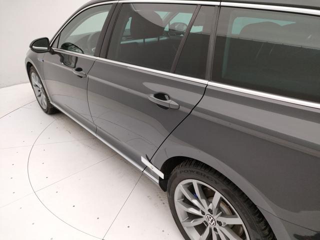 VOLKSWAGEN Passat Variant usata 60