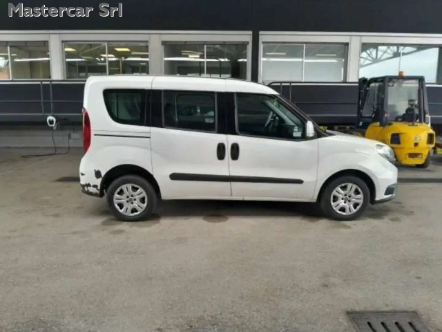 FIAT Doblo usata, con Alzacristalli elettrici
