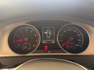 VOLKSWAGEN Golf usata, con ESP