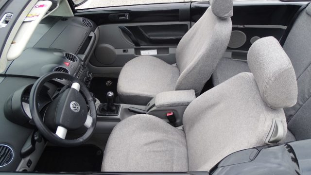 VOLKSWAGEN New Beetle usata 22