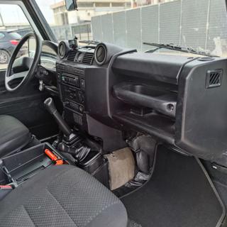 LAND ROVER Defender usata 12