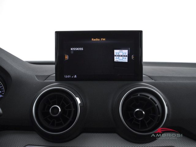 AUDI Q2 usata 13