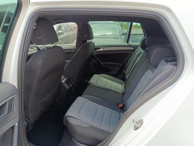 VOLKSWAGEN Golf usata, con Fari Xenon