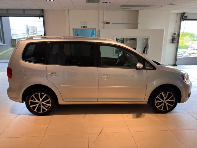 VOLKSWAGEN Touran usata, con Fendinebbia