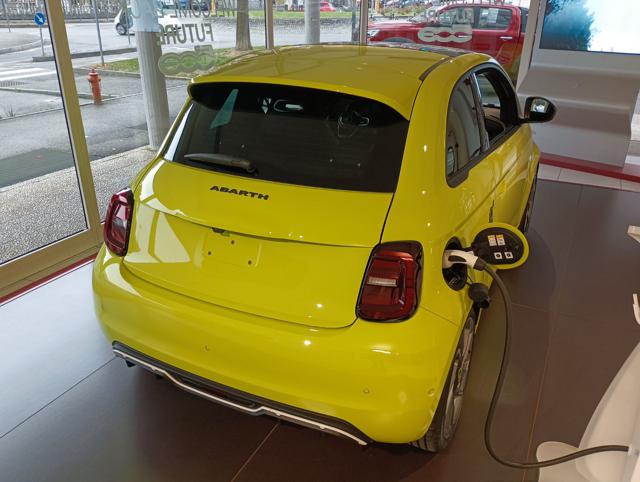ABARTH 500e usata, con Climatizzatore