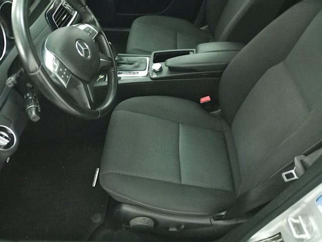 MERCEDES-BENZ 220 usata, con Bracciolo