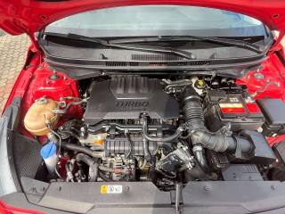HYUNDAI i20 usata, con Volante in pelle