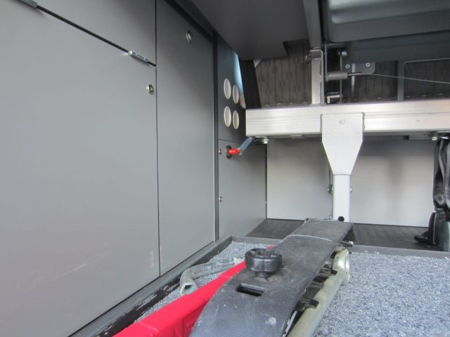 VOLKSWAGEN T5 usata 95