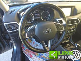 INFINITI Q30 usata, con Cerchi in lega