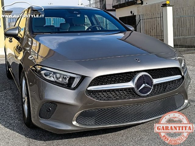 MERCEDES-BENZ A 180 usata, con Luci diurne LED