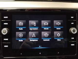 VOLKSWAGEN Passat usata, con Specchietti laterali elettrici