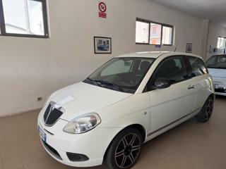 LANCIA Ypsilon usata, con Airbag