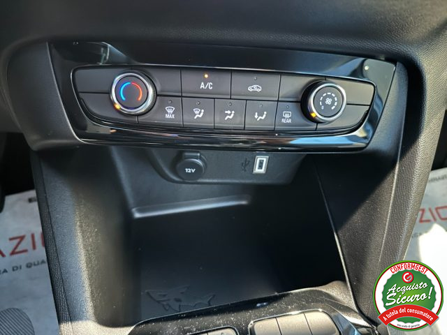 OPEL Corsa usata, con USB