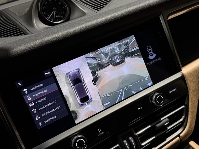 PORSCHE Macan usata, con Fendinebbia