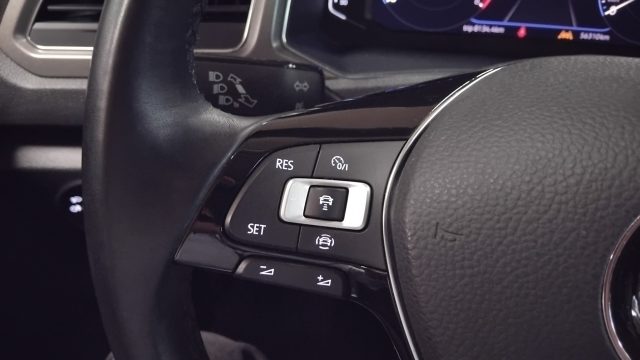 VOLKSWAGEN T-Roc usata, con Frenata d