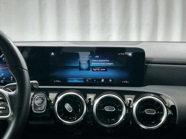 MERCEDES-BENZ A 180 usata, con Specchietti laterali elettrici