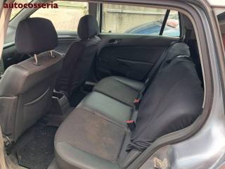 OPEL Astra usata, con Servosterzo