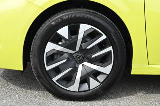 PEUGEOT 208 usata, con Autoradio