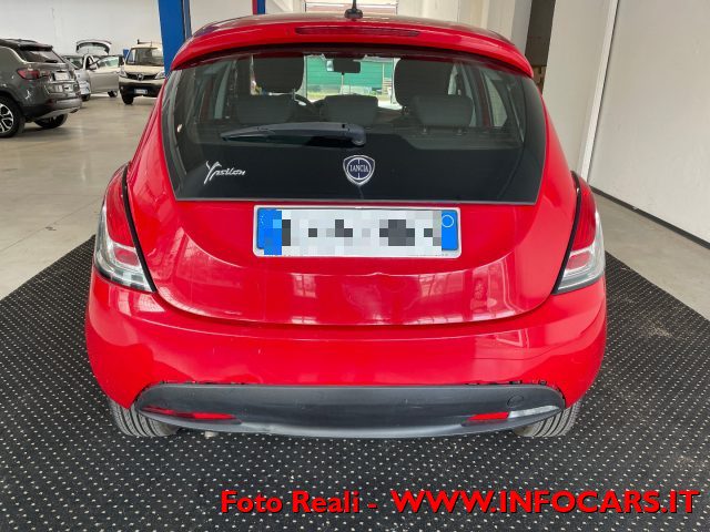 LANCIA Ypsilon usata, con ESP