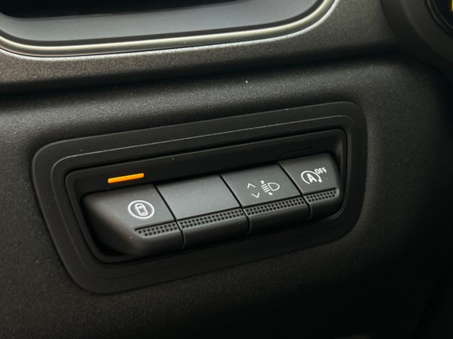 RENAULT Captur usata, con Isofix