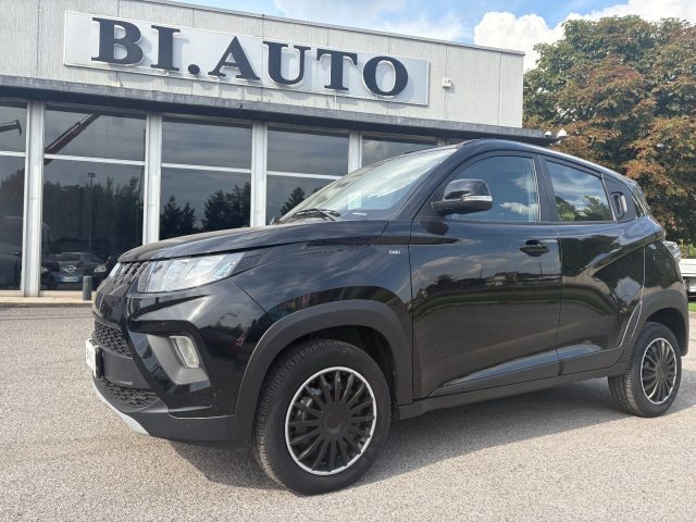 MAHINDRA KUV100 usata, con ABS