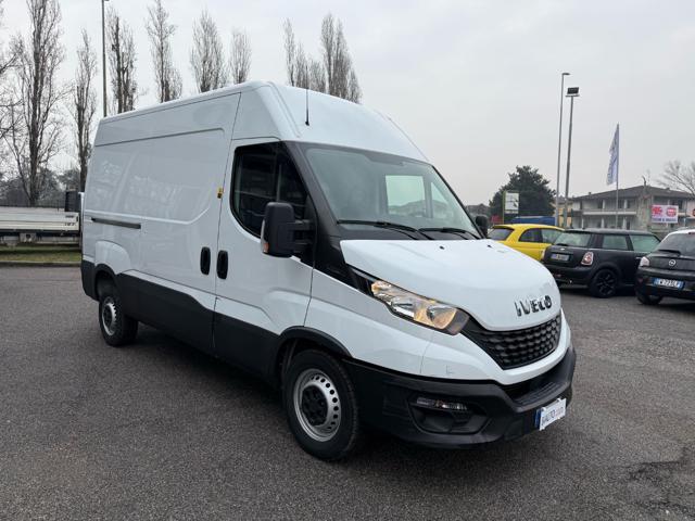 IVECO Daily usata, con Climatizzatore