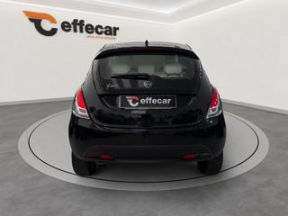 LANCIA Ypsilon usata, con Autoradio