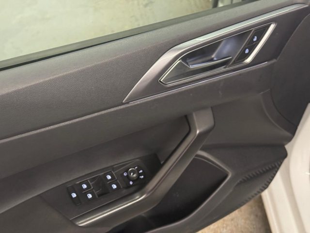 VOLKSWAGEN Polo usata, con Autoradio