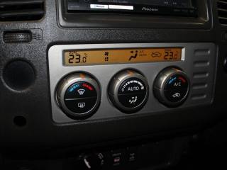 NISSAN Navara usata, con Servosterzo