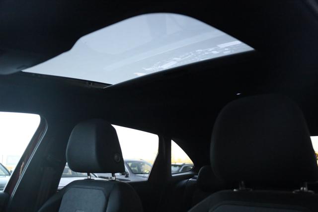 VOLKSWAGEN Taigo usata, con Autoradio