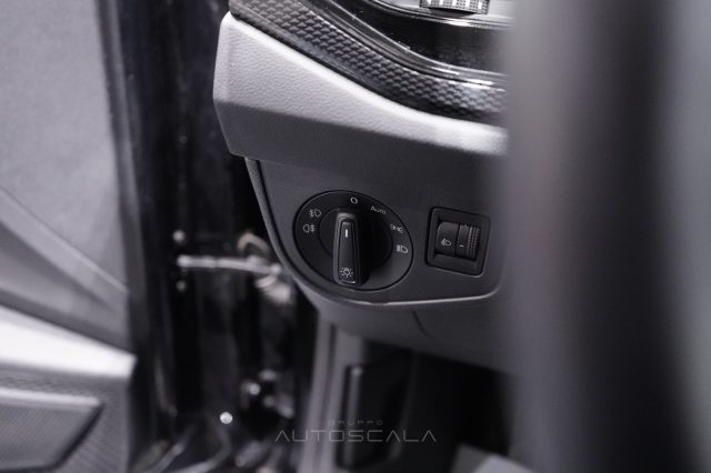 VOLKSWAGEN Taigo usata, con Servosterzo