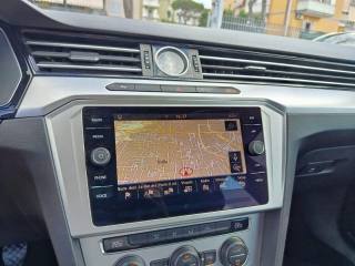 VOLKSWAGEN Passat Variant usata, con Controllo trazione