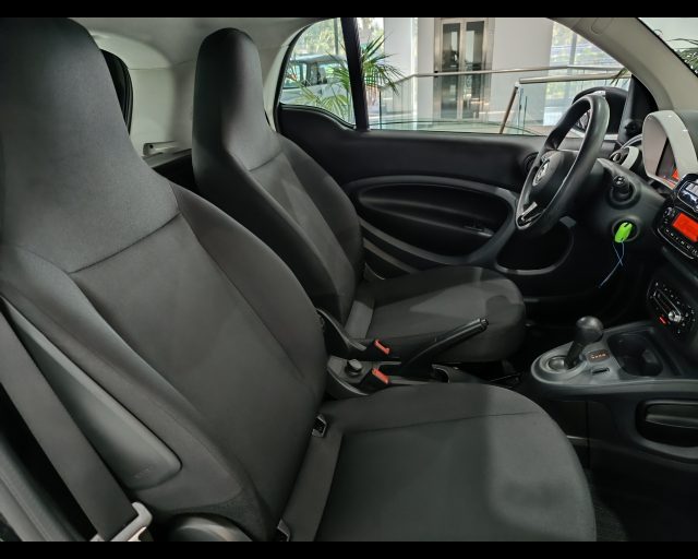 SMART ForTwo usata, con Servosterzo