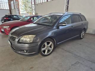 TOYOTA Avensis 2.2 D-4D 16V Station Wagon