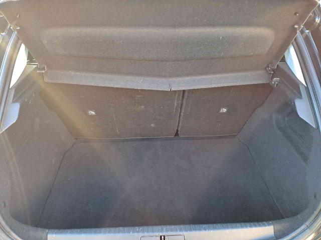 OPEL Corsa usata, con Servosterzo