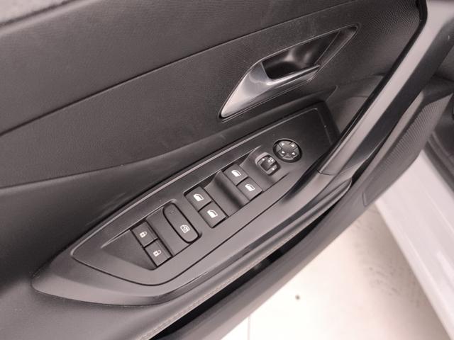 PEUGEOT 308 usata, con Touch screen