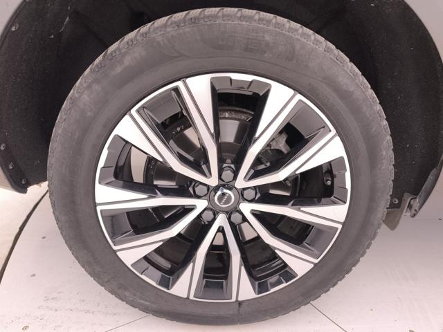 VOLVO XC60 usata, con Sensori di parcheggio anteriori