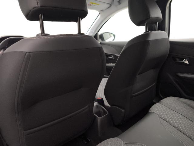 PEUGEOT 208 usata, con Sedile posteriore sdoppiato