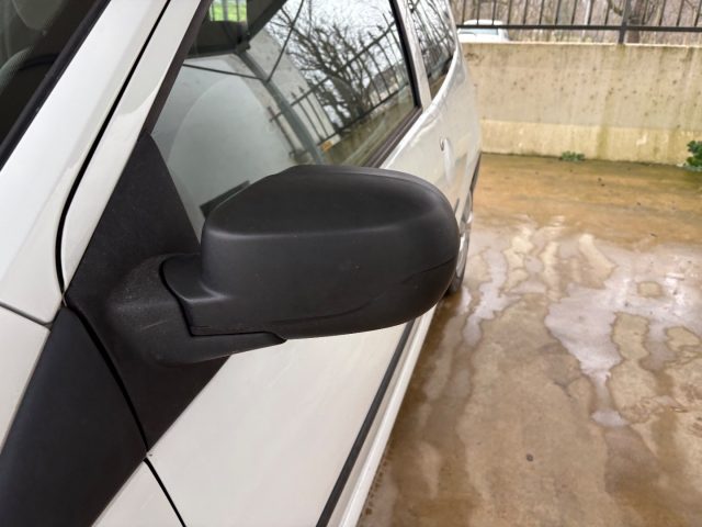 RENAULT Twingo usata 25