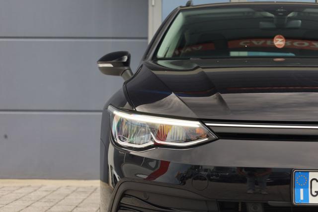 VOLKSWAGEN Golf Variant usata, con Autoradio digitale