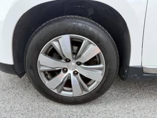 PEUGEOT 2008 usata, con Autoradio