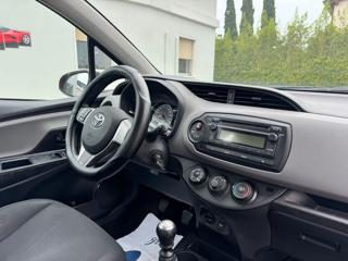 TOYOTA Yaris usata, con Boardcomputer