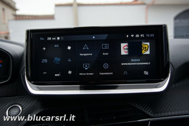 PEUGEOT 2008 usata, con Autoradio digitale