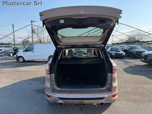 FORD Kuga usata, con Autoradio