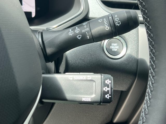 RENAULT Captur usata, con Luci diurne LED