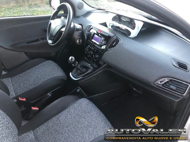 LANCIA Ypsilon usata, con Chiusura centralizzata