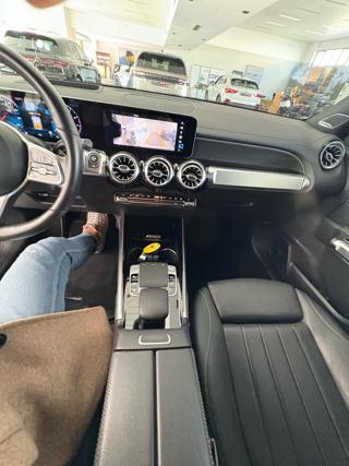 MERCEDES-BENZ GLB 200 usata, con Controllo trazione